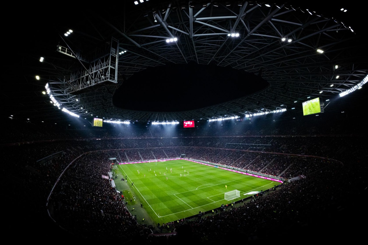 Como apostar no mercado de 'ambos marcam' no futebol — Passo 1: análise detalhada dos times e da partida